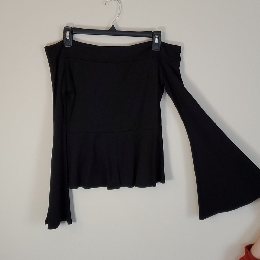 SOLD - NWT BCBGMaxAzria "Tia" Top